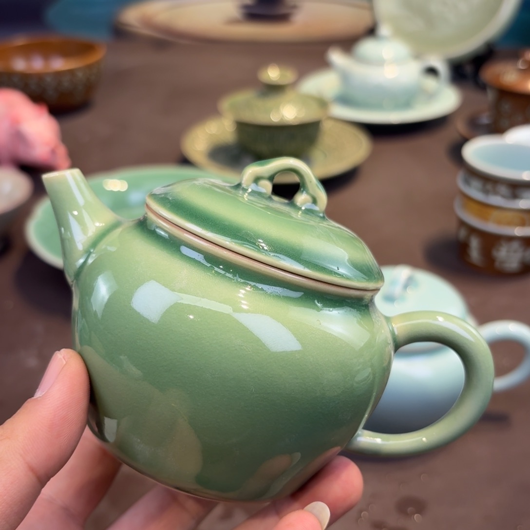 杯龙泉青瓷茶具微瑕