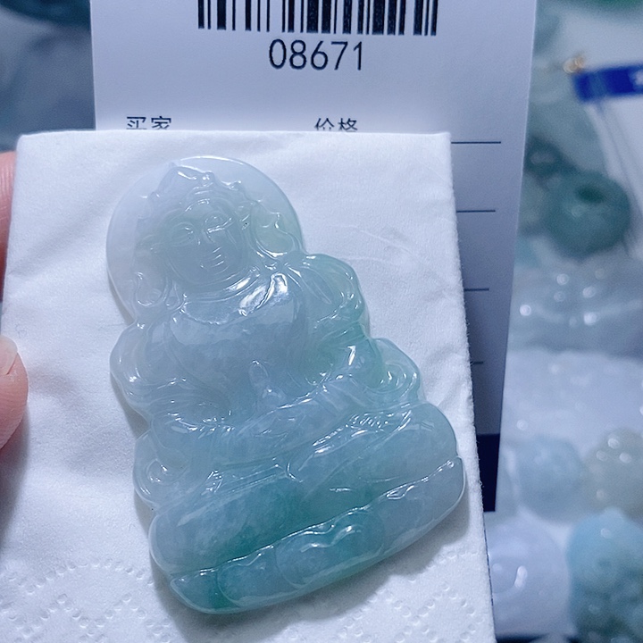 翡翠未镶嵌颈饰天光墟翡翠市场现金代购