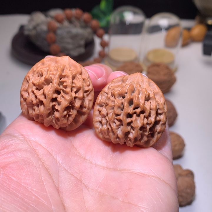 文玩核桃把件秦闷