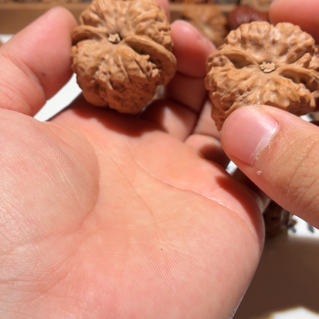 起***疼文玩核桃吊坠蛤蟆头A05