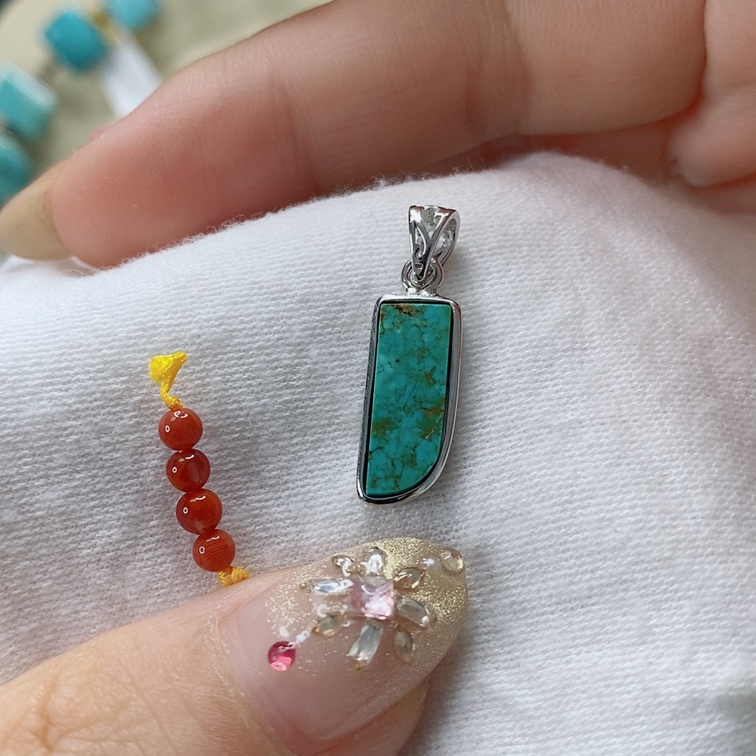 南红玛瑙未镶嵌珠宝奇石