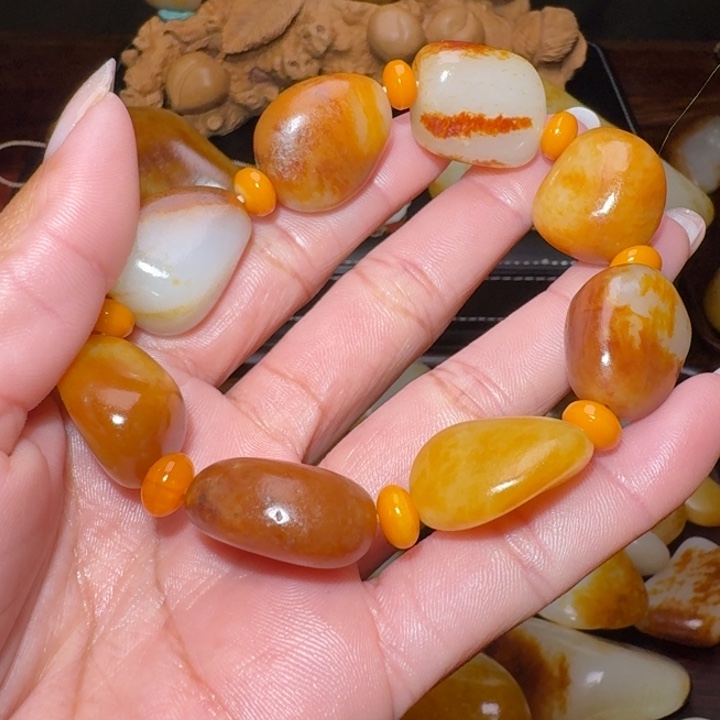 和田玉76.8克未镶嵌海***！