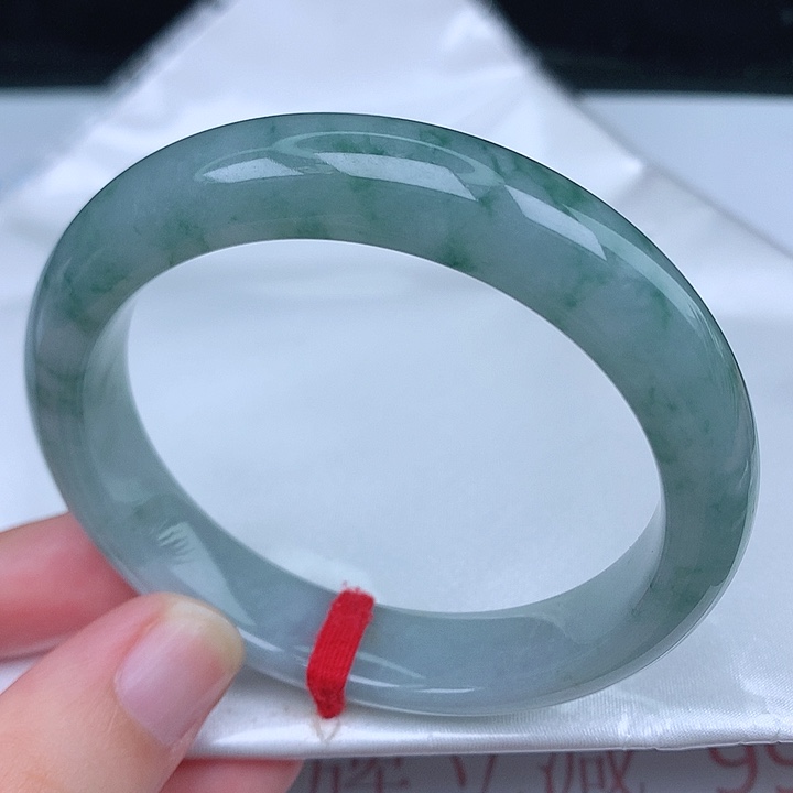 未镶嵌手镯翡翠天然