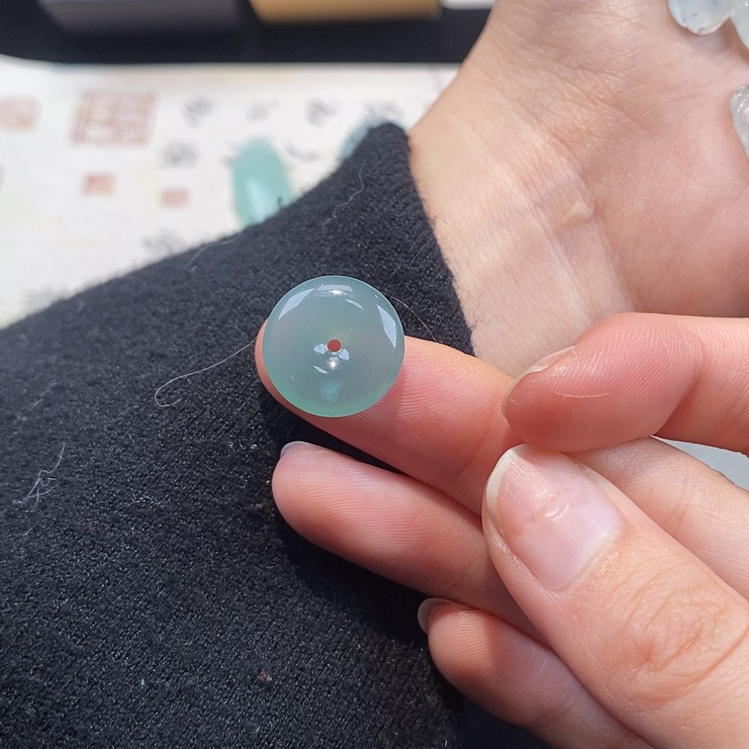 翡翠颈饰未镶嵌天然翡翠