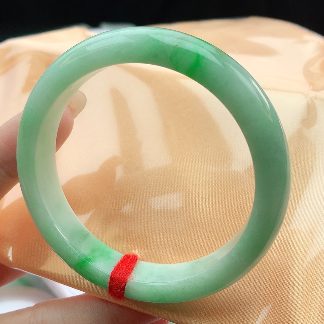 翡翠手镯未镶嵌57圈口882126