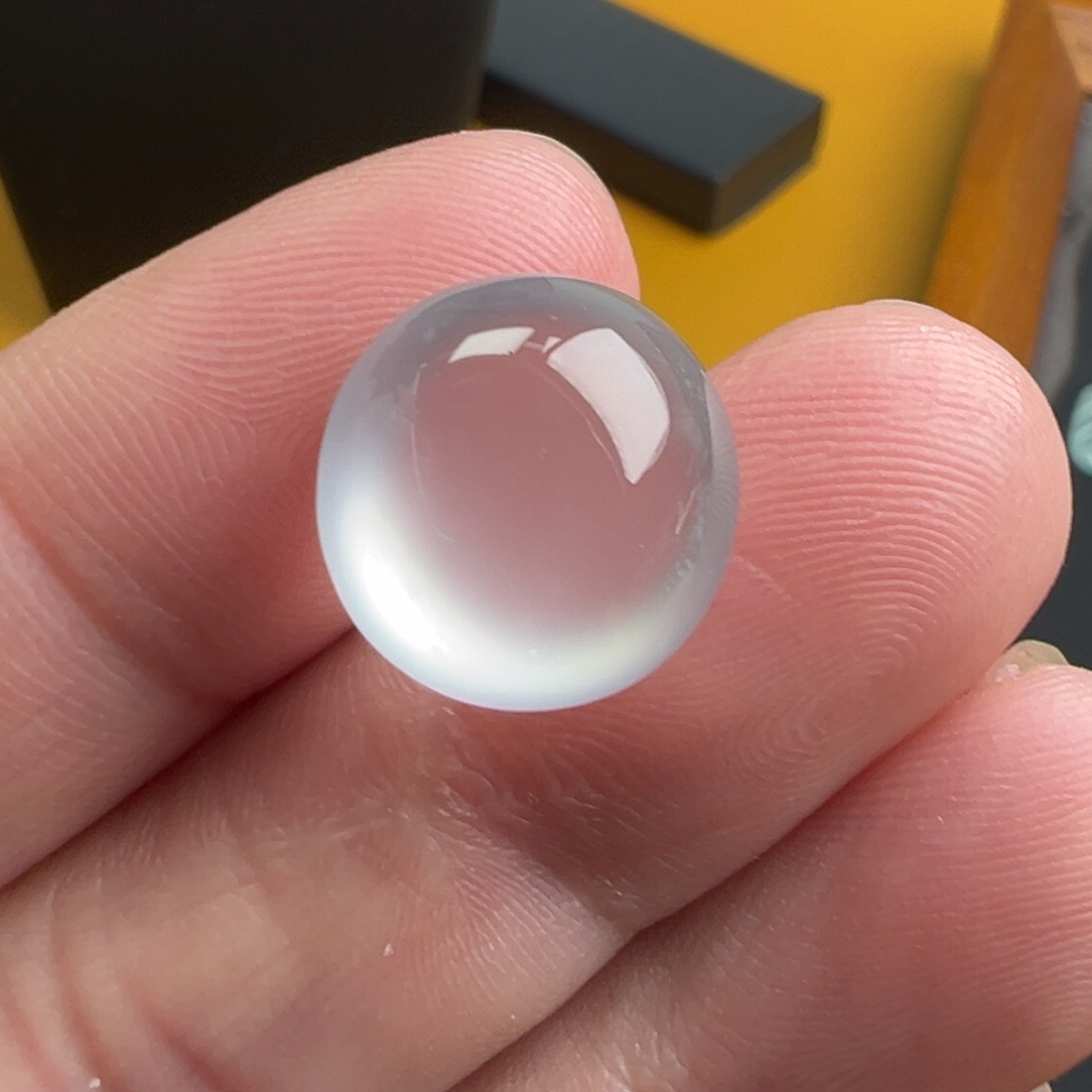 翡翠颈饰未镶嵌蛋面14.3