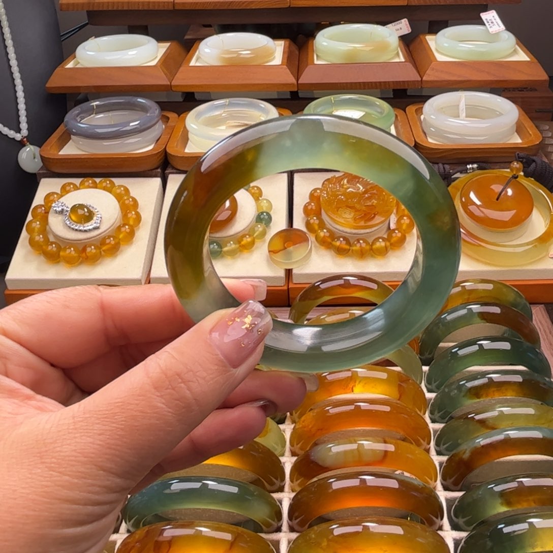 蛇纹石玉未镶嵌57-58