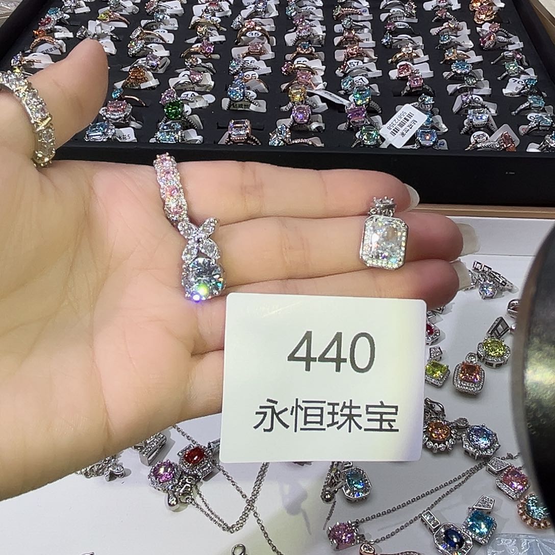 莫桑石非金属440孤品