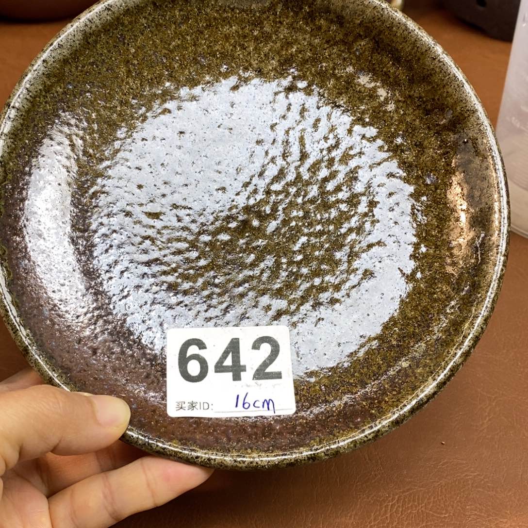 柴烧粗陶盘一物一拍16cm
