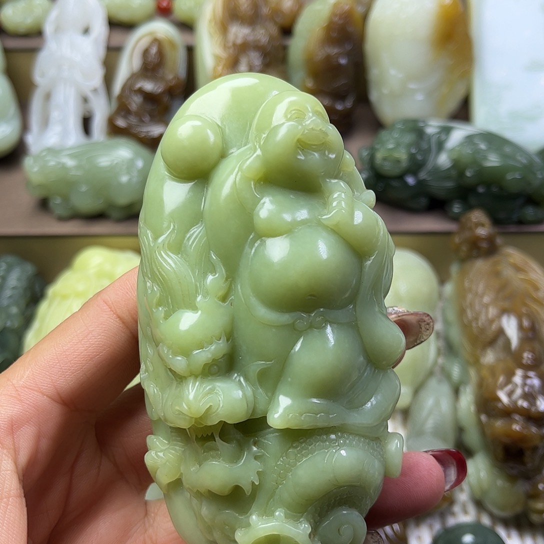 和田玉挂件未镶嵌