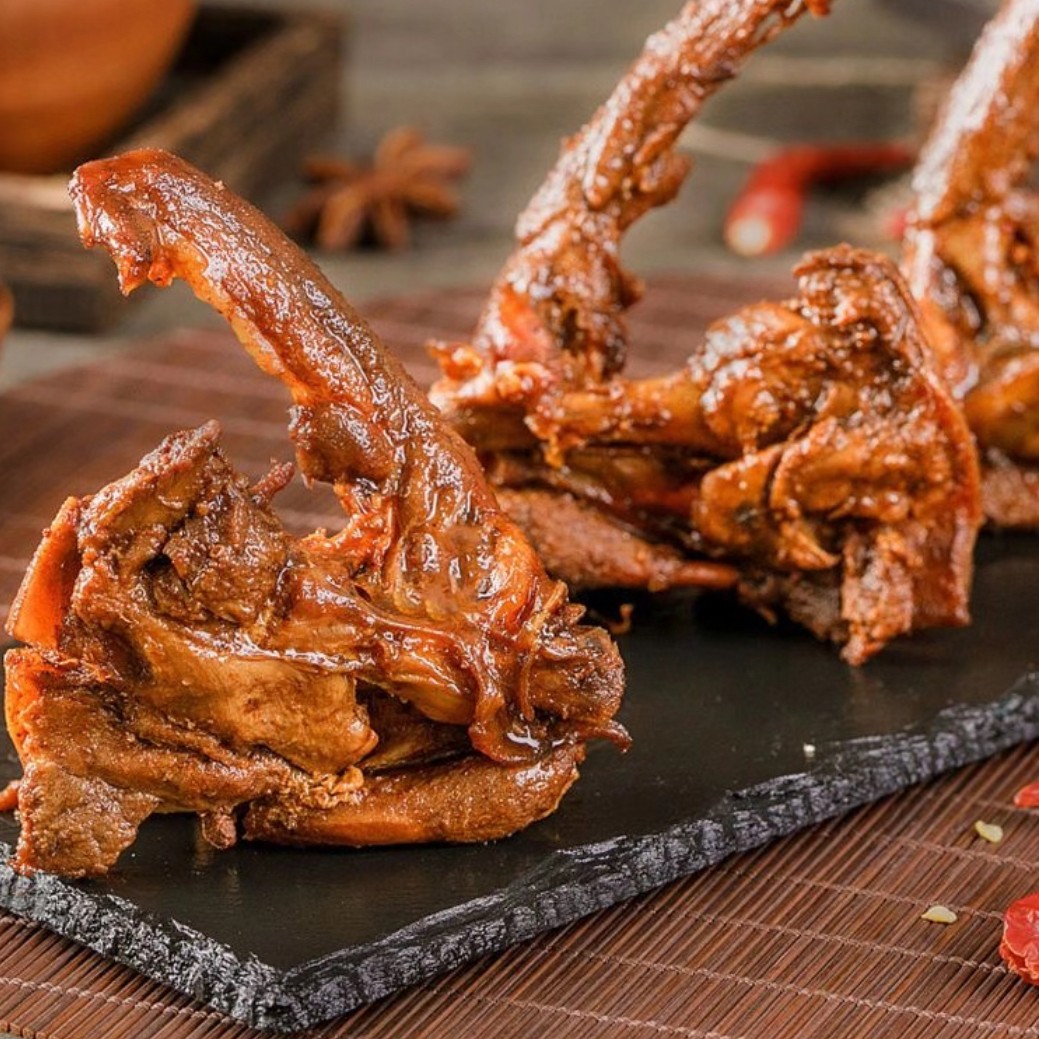 酱香甜辣卤鸭架4元一个