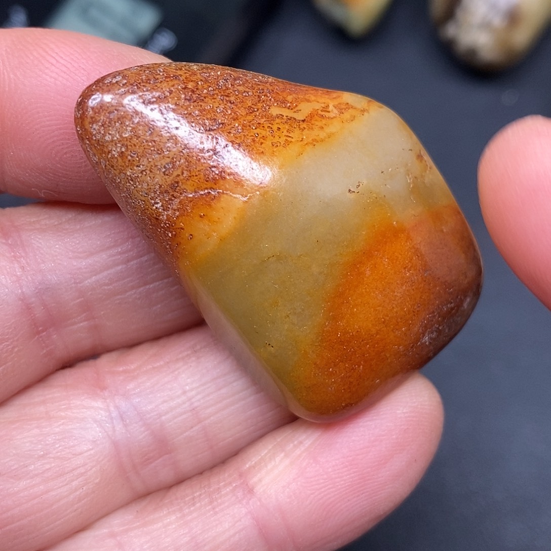 和田玉未镶嵌珠宝奇石