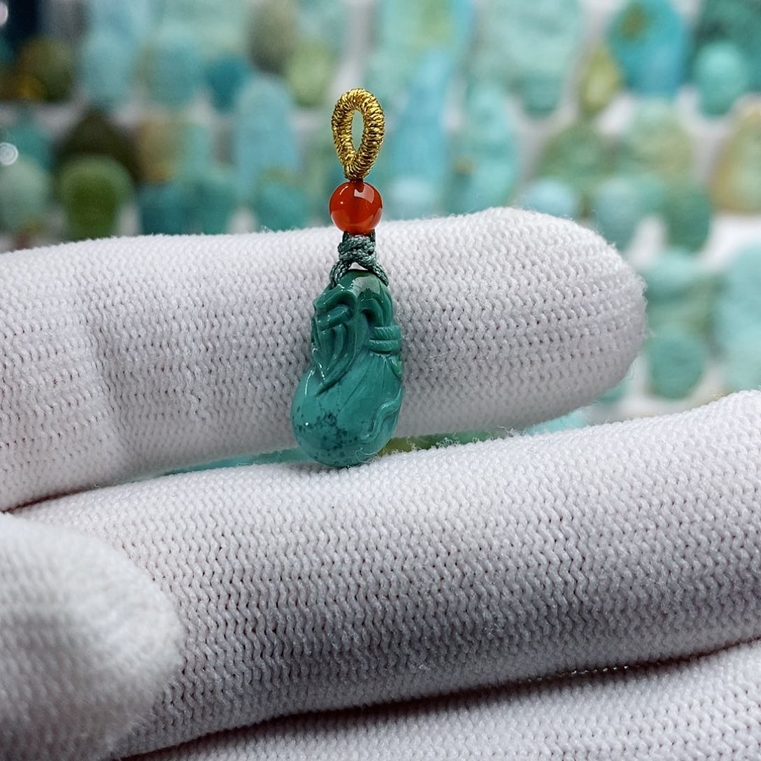 绿松石绿松石未镶嵌