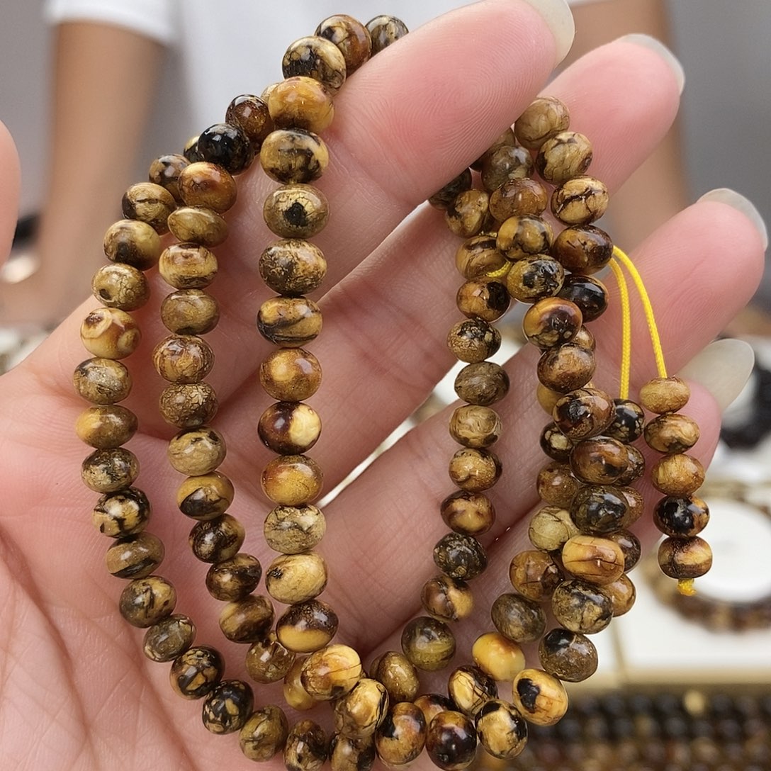 琥珀未镶嵌裸石琥珀6