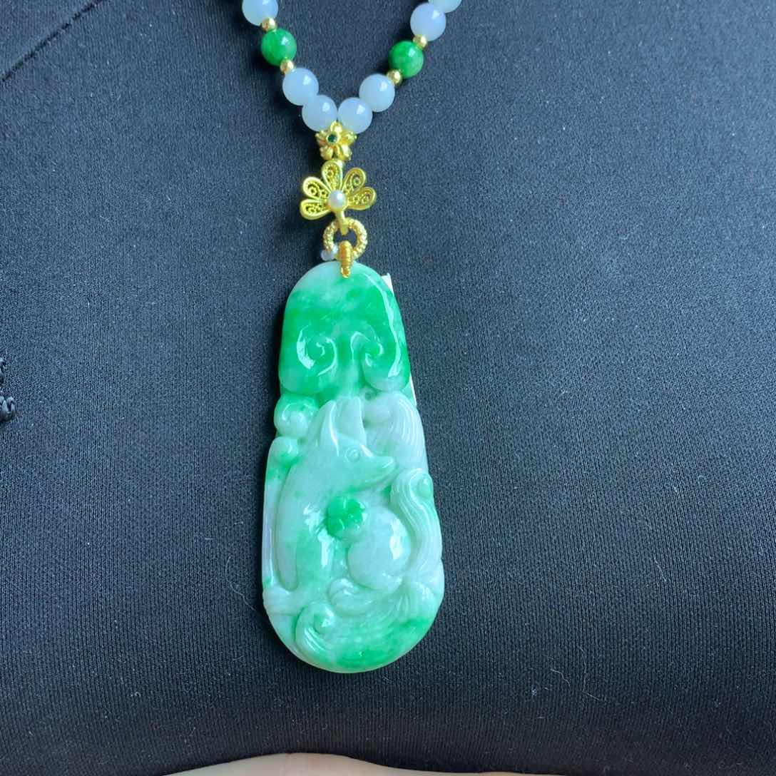 翡翠颈饰未镶嵌翡翠