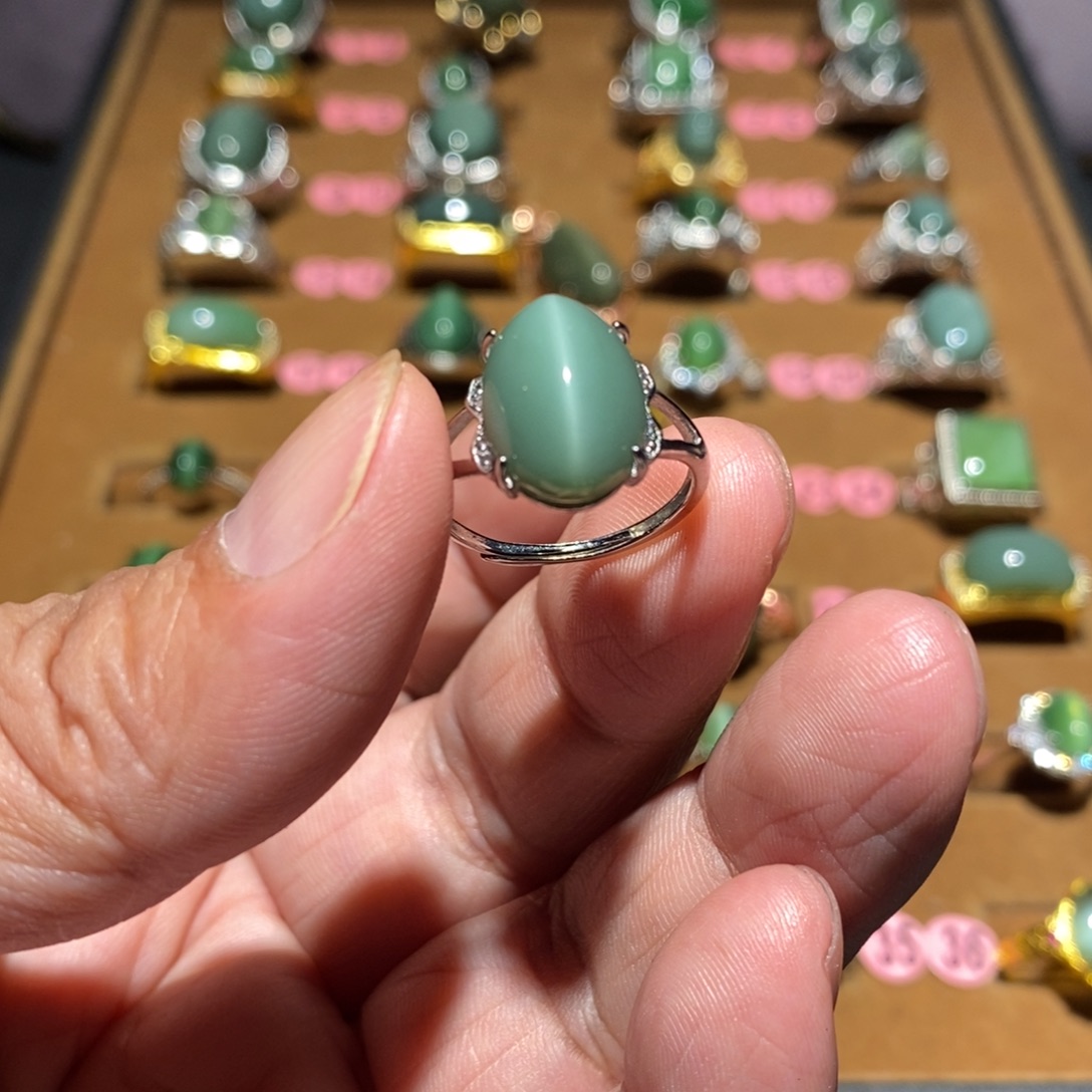 和田玉未镶嵌戒指