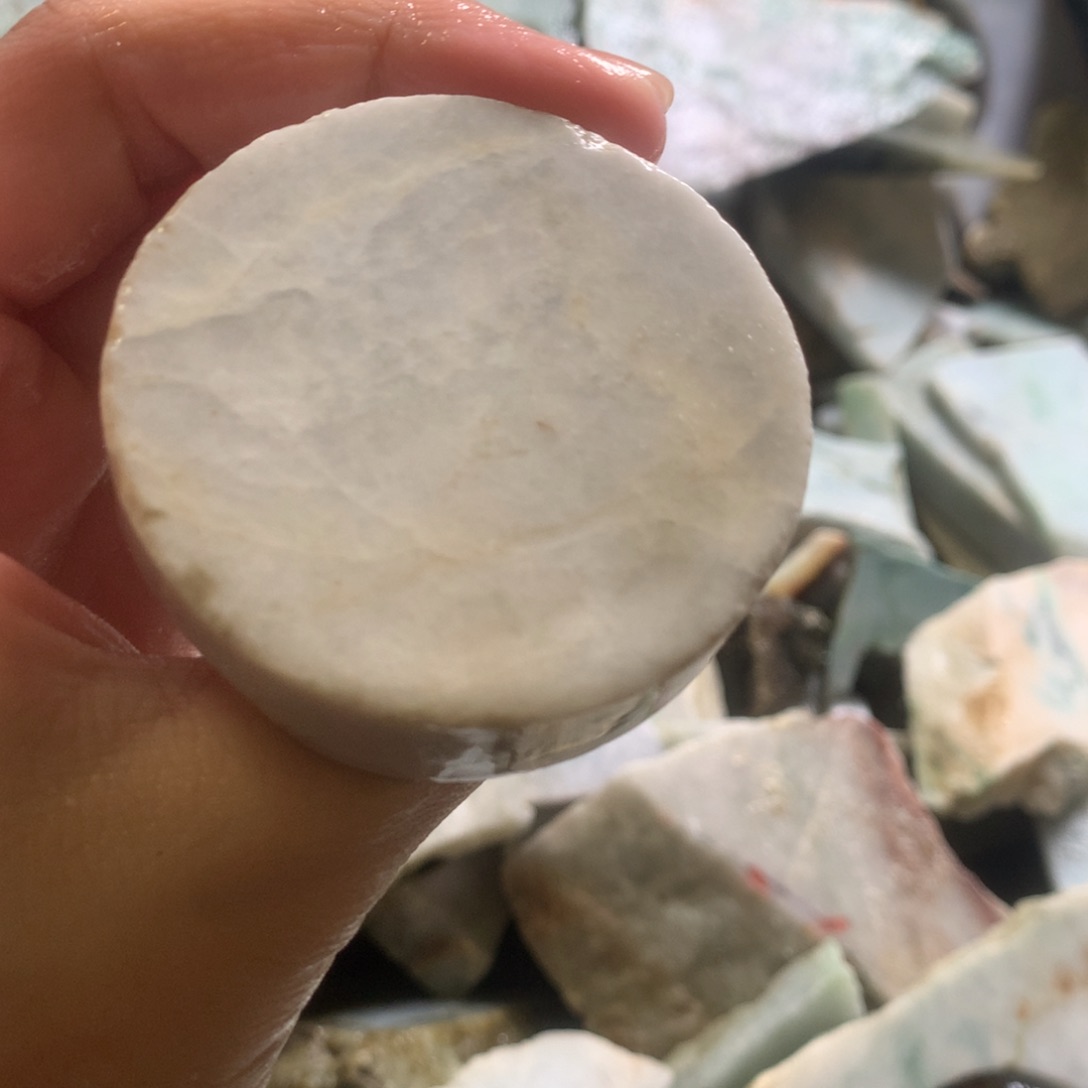 翡翠颈饰未镶嵌缅甸翡翠