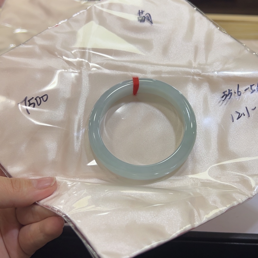 萌***喵翡翠未镶嵌手镯手镯