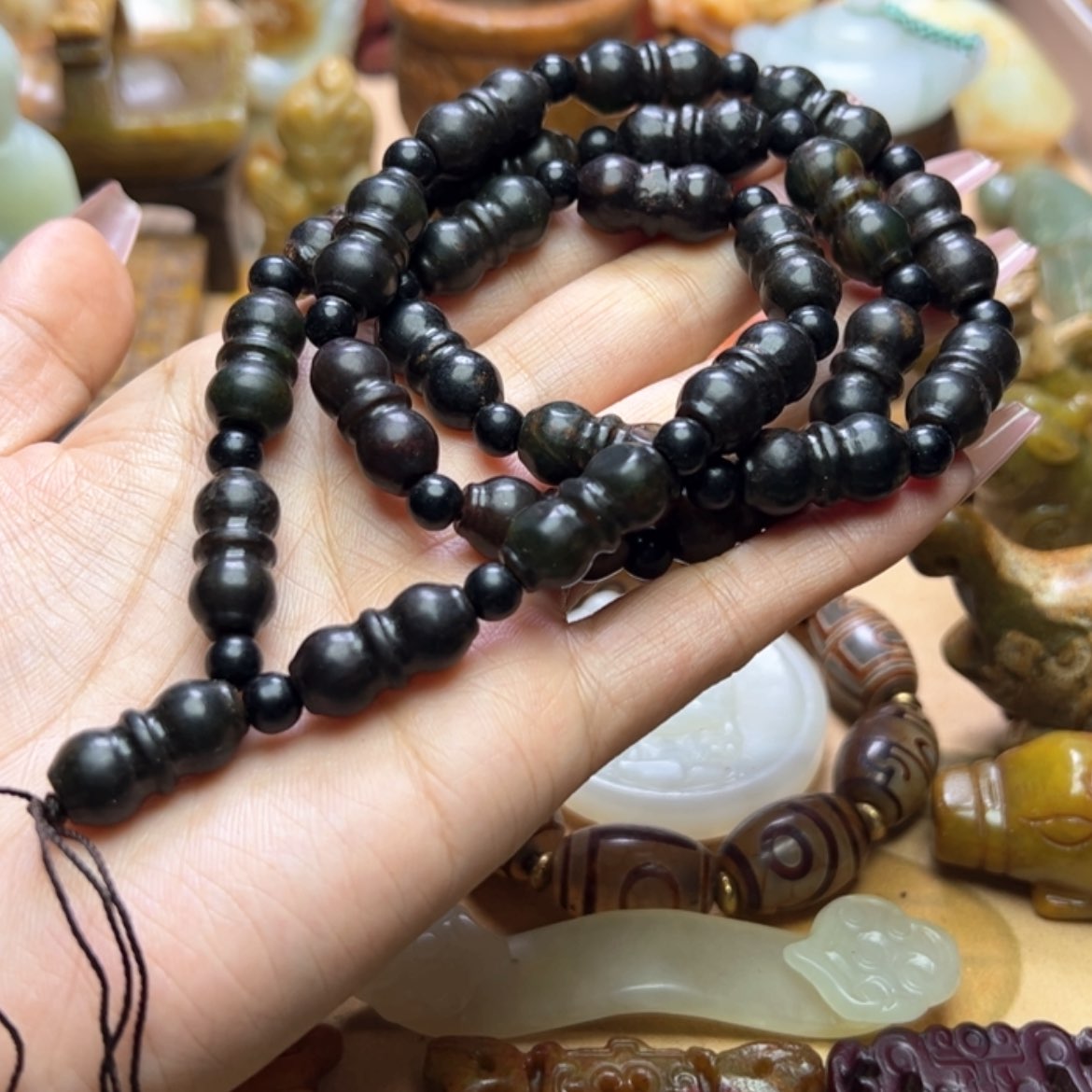 【闪购商品】蛇纹石玉颈饰未镶嵌