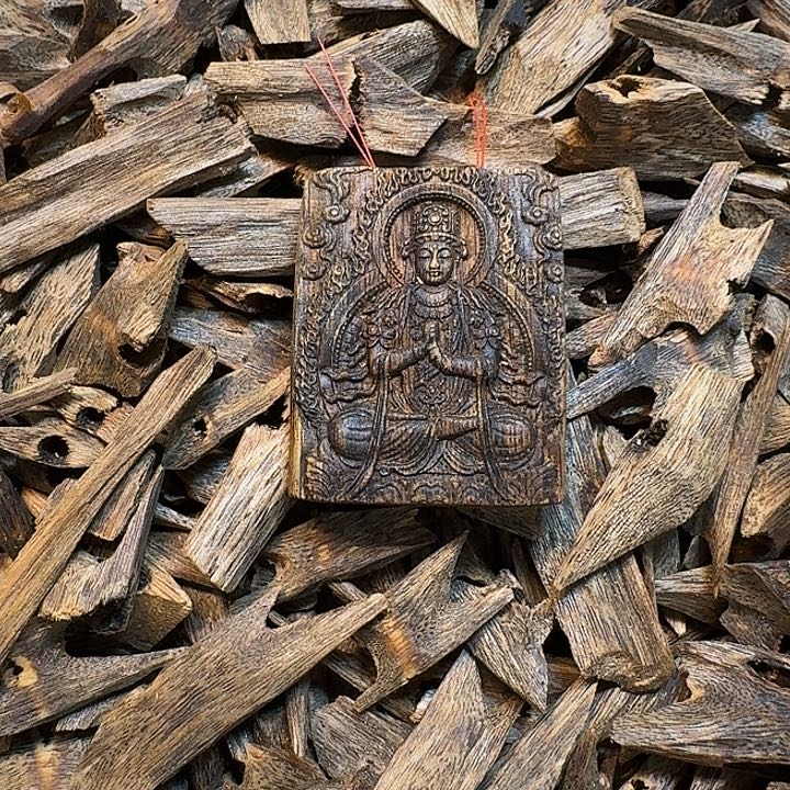 中***哥沉香碎屑沉香海南至尊黑棋树心油雕刻老香8克