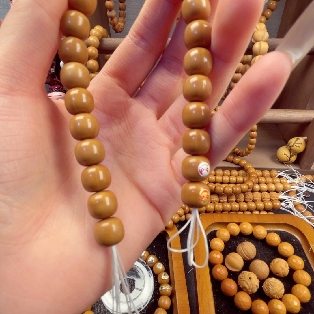 猴头核桃吊坠情****为老型金银标