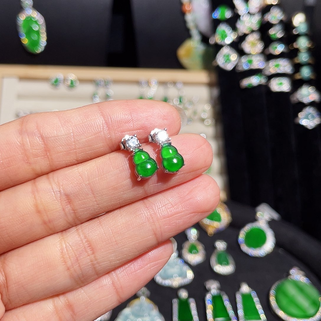 翡翠耳饰银S925镶嵌葫芦