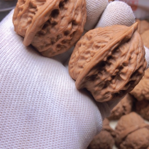 【闪购商品】桃核吊坠大****几大红袍狮子头