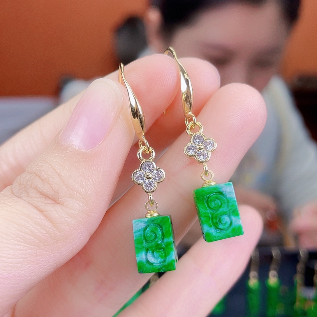 翡翠未镶嵌耳饰饰品