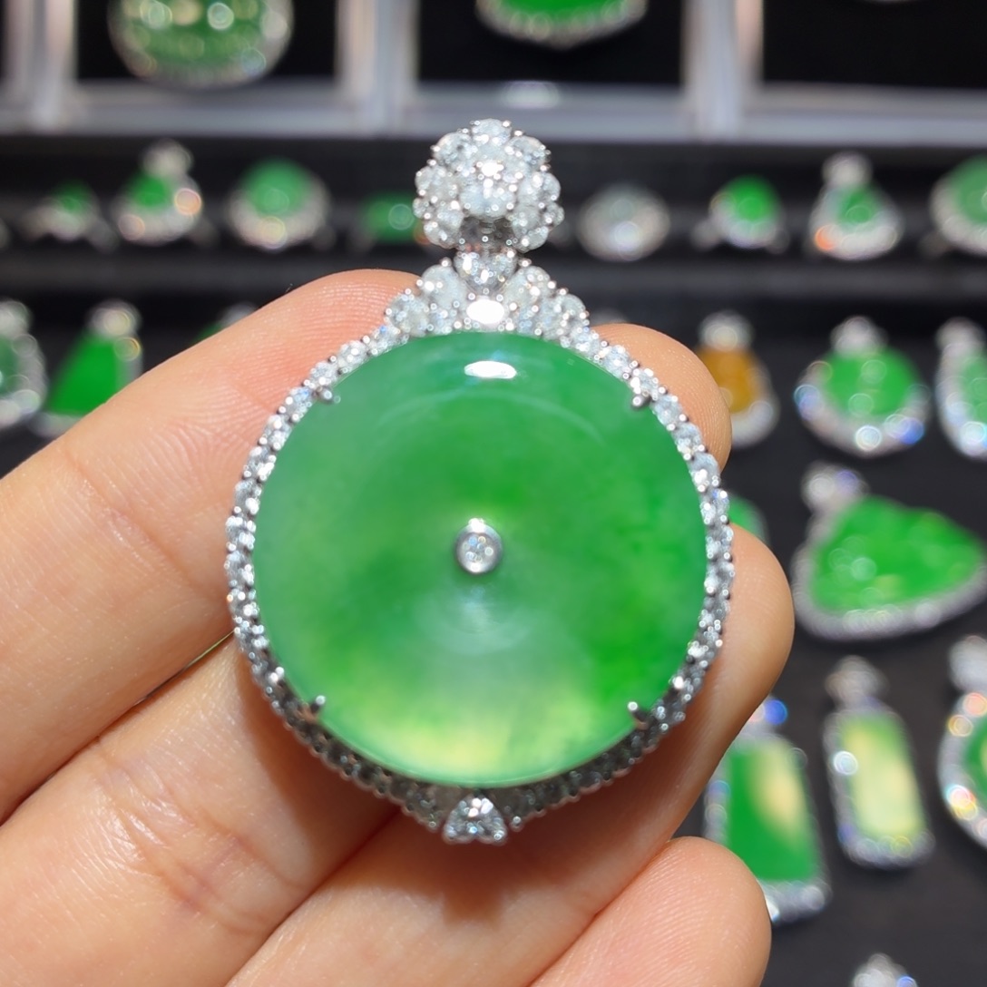 翡翠18K金镶嵌吊坠(不含链)翡翠