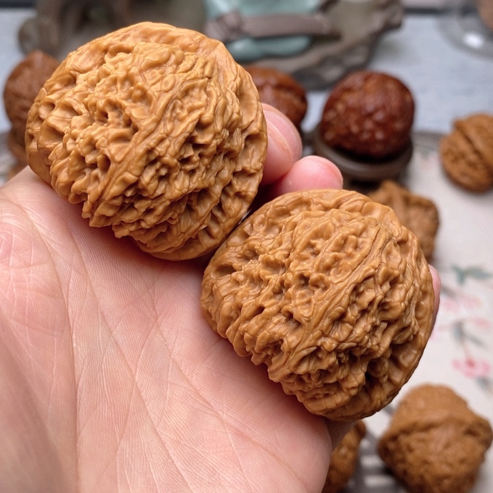 【闪购商品】文玩核桃把件南疆43