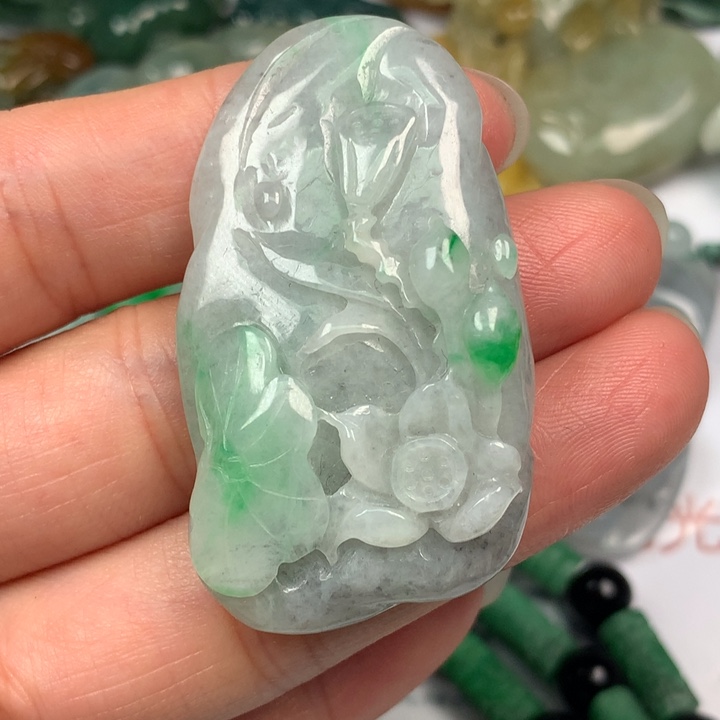 翡翠未镶嵌颈饰翡翠