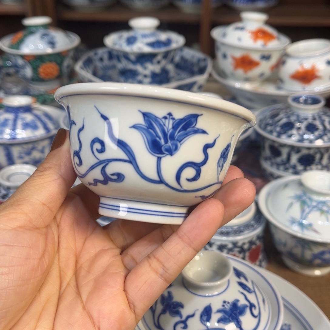 杯子…………………………………………