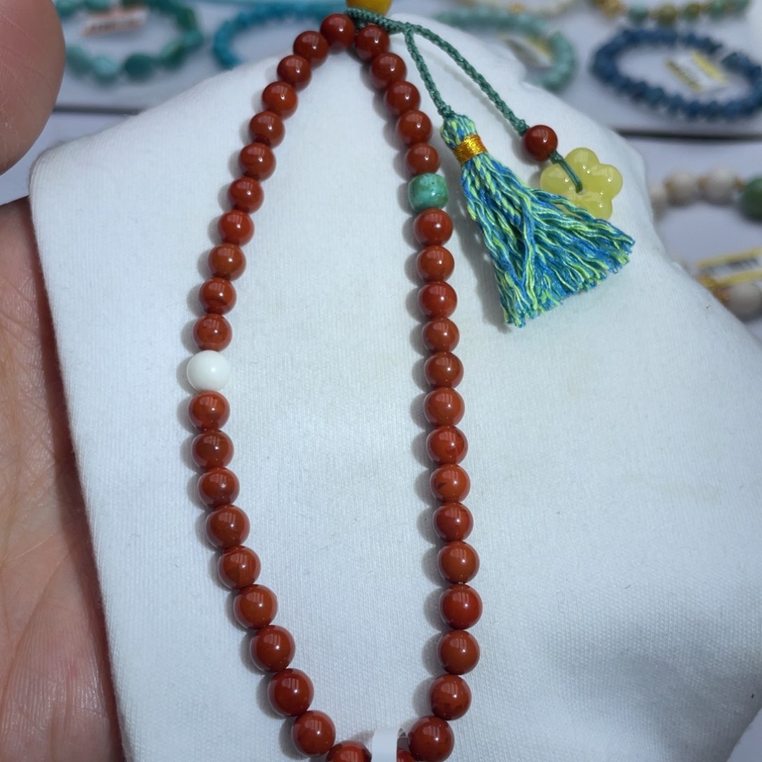 南红玛瑙未镶嵌珠宝奇石