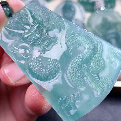 【闪购商品】翡翠颈饰未镶嵌天然翡翠