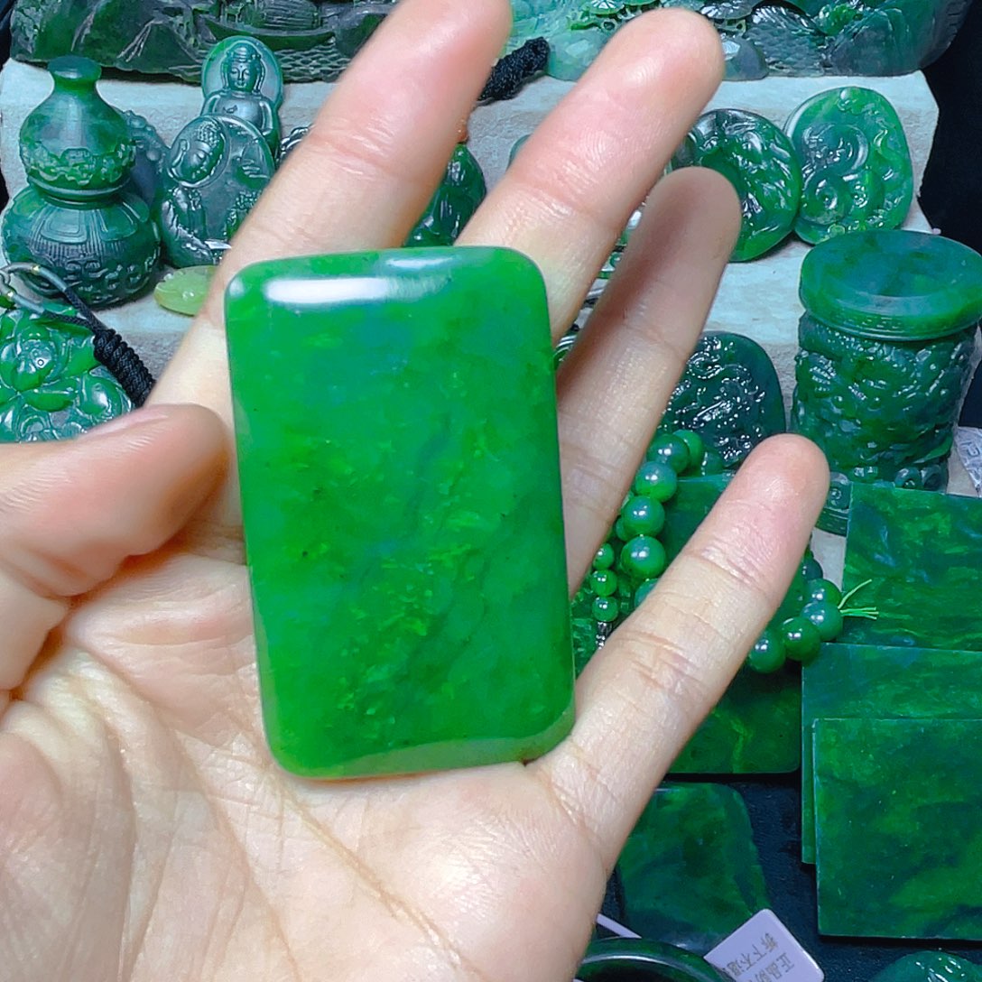 嘿***嘿和田玉（碧玉）未镶嵌珠宝奇石