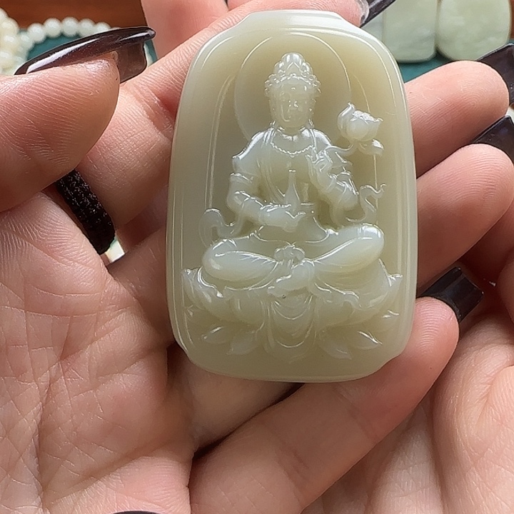 和田玉（糖玉）未镶嵌颈饰