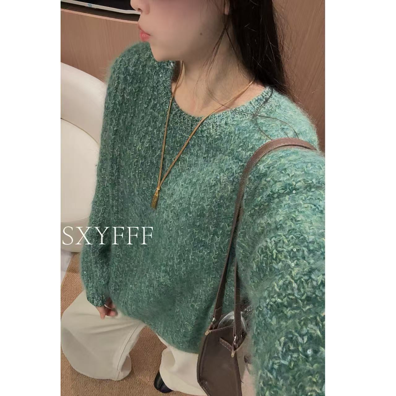 FFAN【雾菠暖怀】花纱圆领菠萝针亮片套头全羊毛