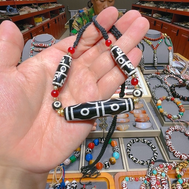 未镶嵌玛瑙/玉髓珠宝奇石