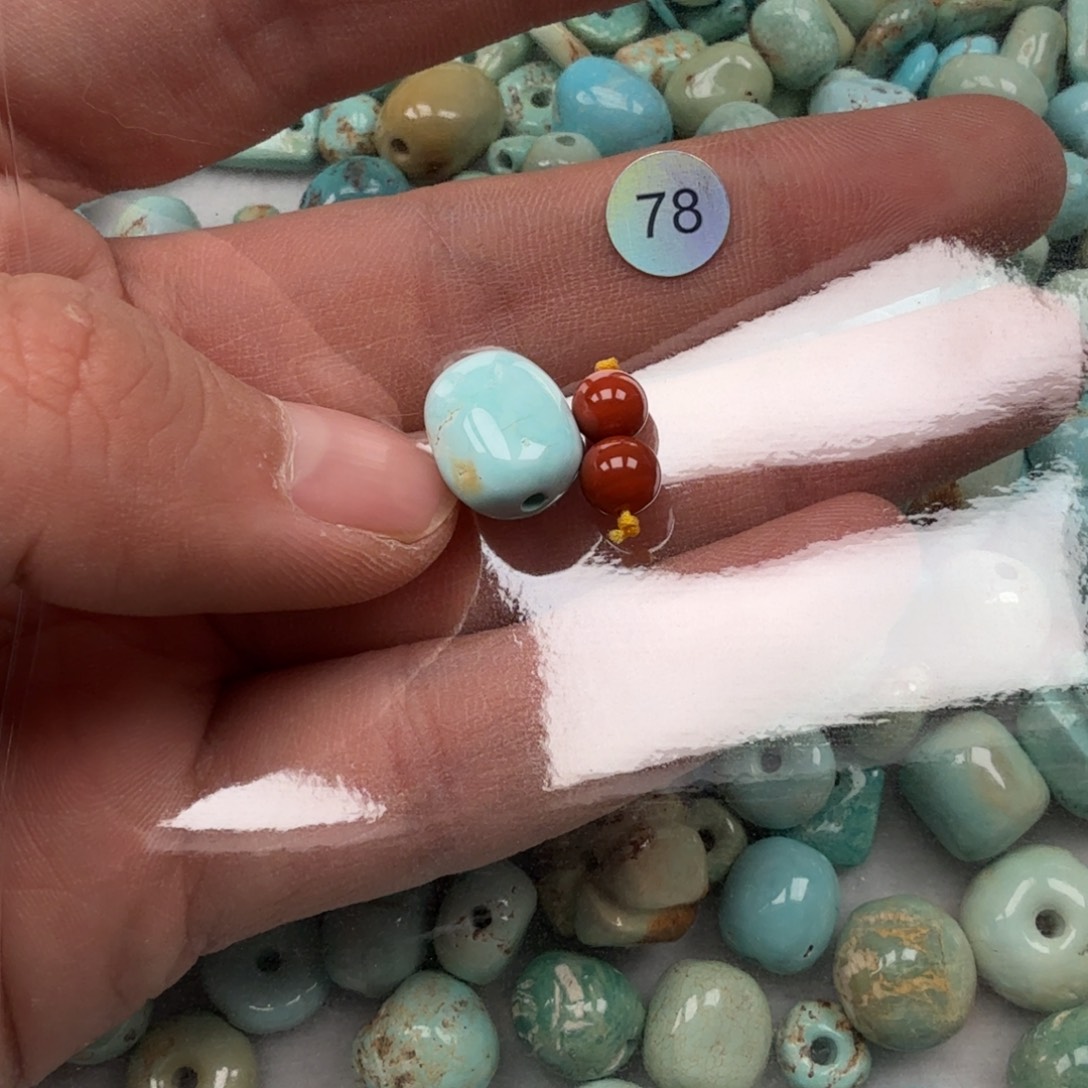 南红玛瑙未镶嵌珠宝奇石