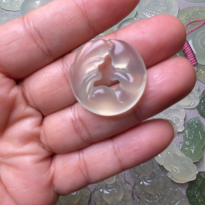 岫玉吊坠(赠链)未镶嵌