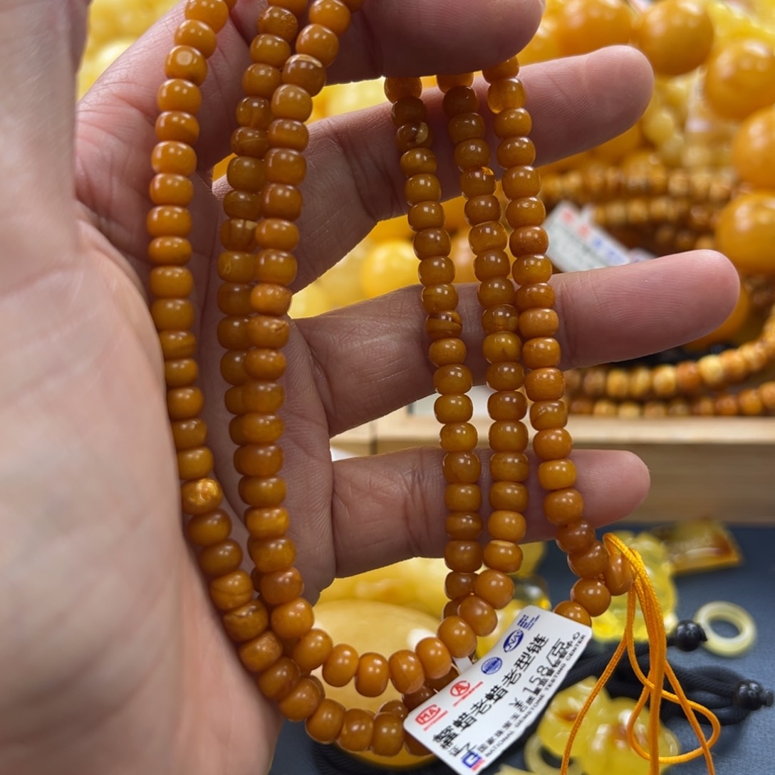 未镶嵌琥珀珠宝奇石