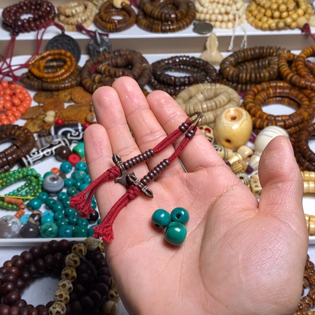 一***大叶紫檀（黑酸枝木类）