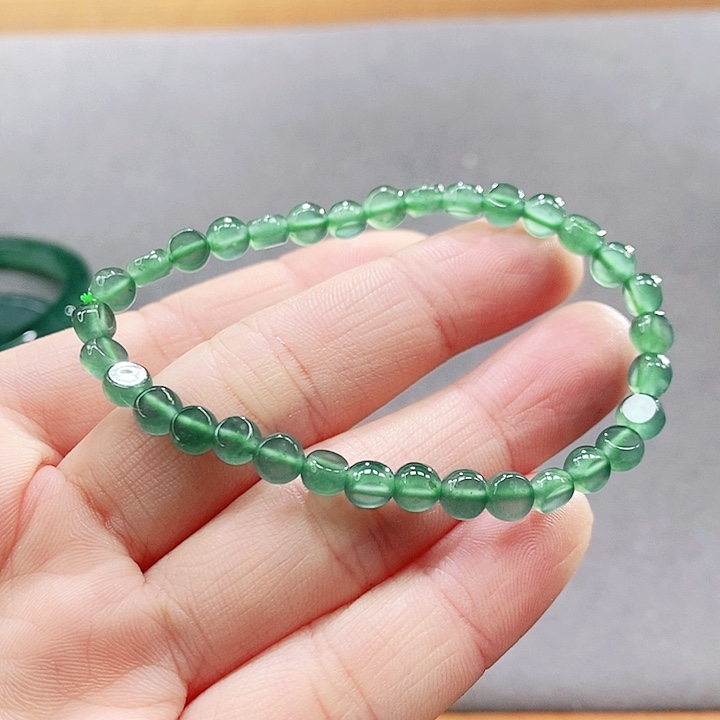 翡翠未镶嵌手镯（圆镯）