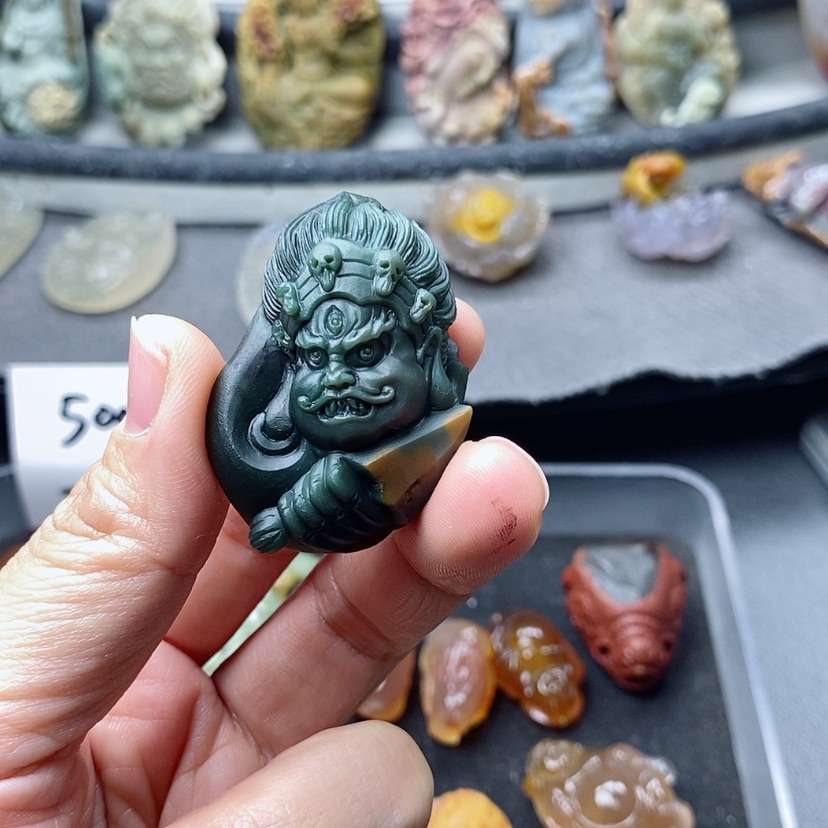 【闪购商品】定制石英质玉吊坠未镶嵌