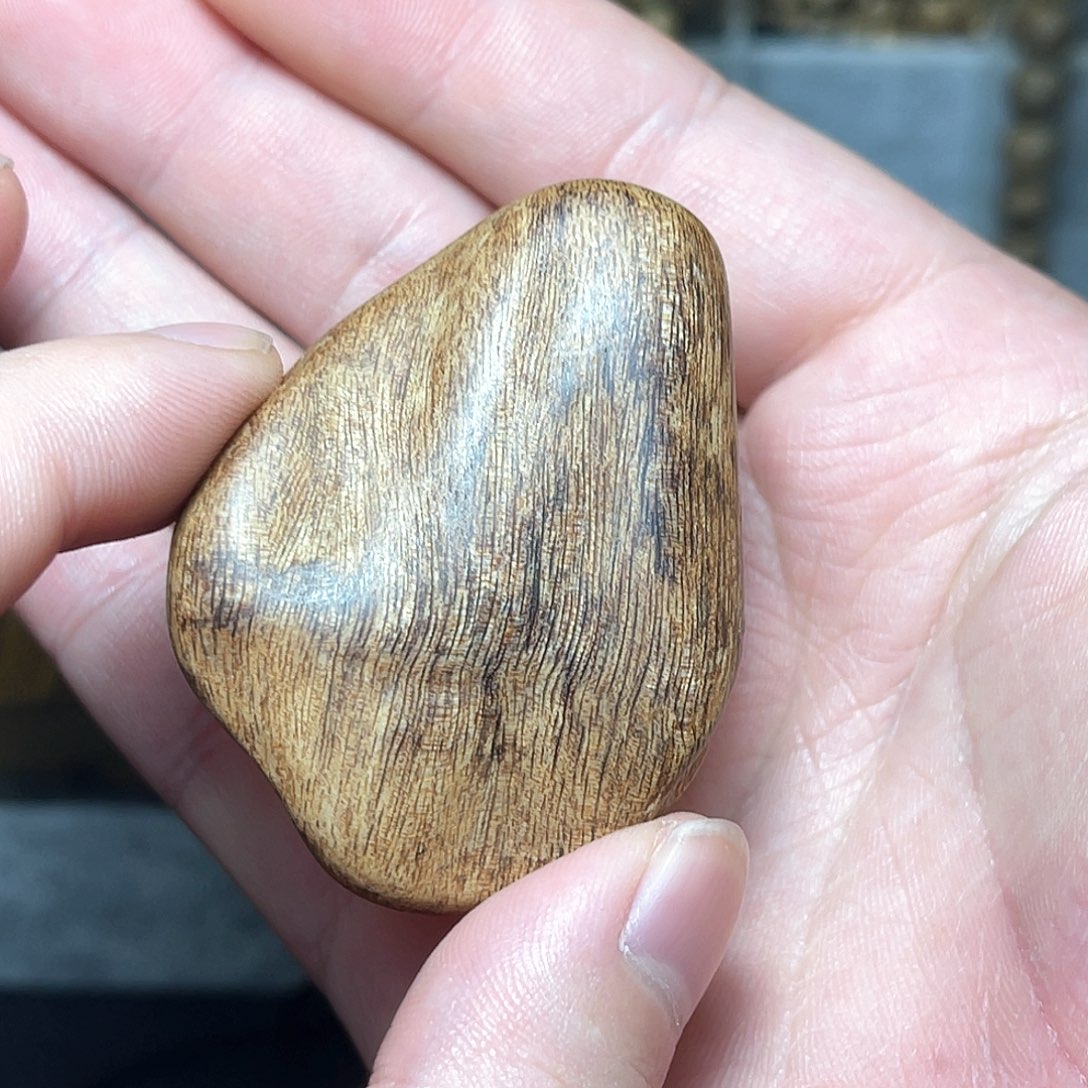 沉香吊坠《壹世香傳》老惠安红土16.53g九分沉