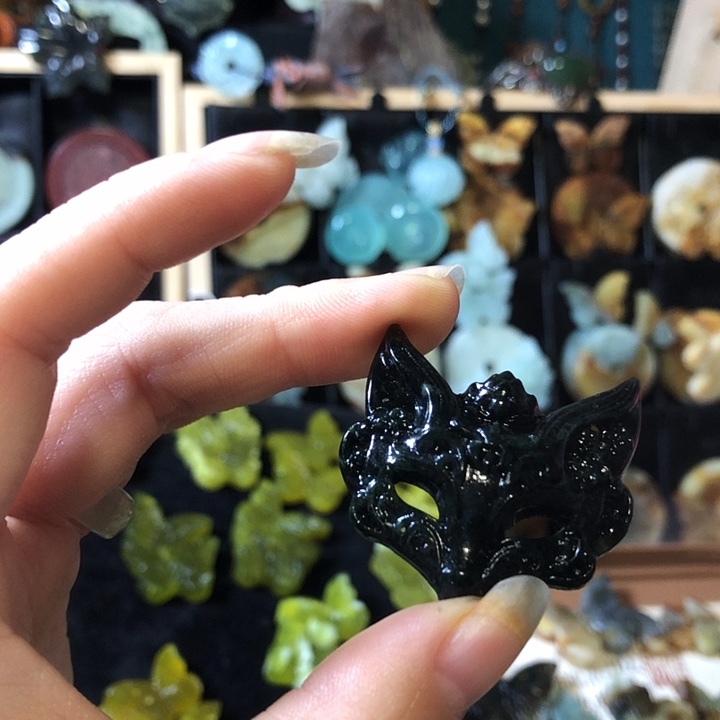 岫玉未镶嵌岫玉挂件