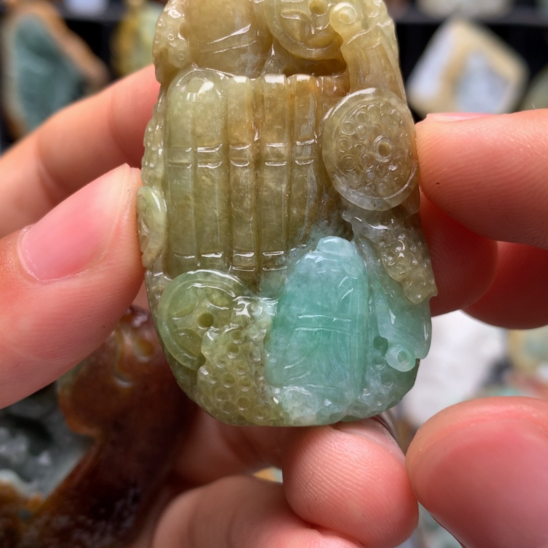 定制翡翠未镶嵌翡翠