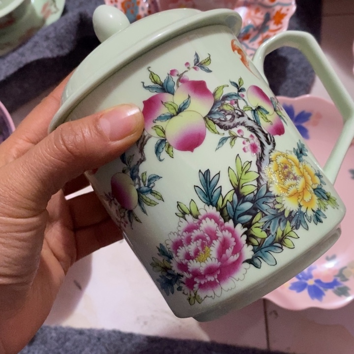 摆件陶坚*绿稀土寿桃牡丹办公杯