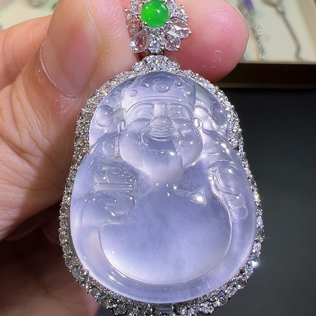 翡翠颈饰18K金镶嵌翡翠