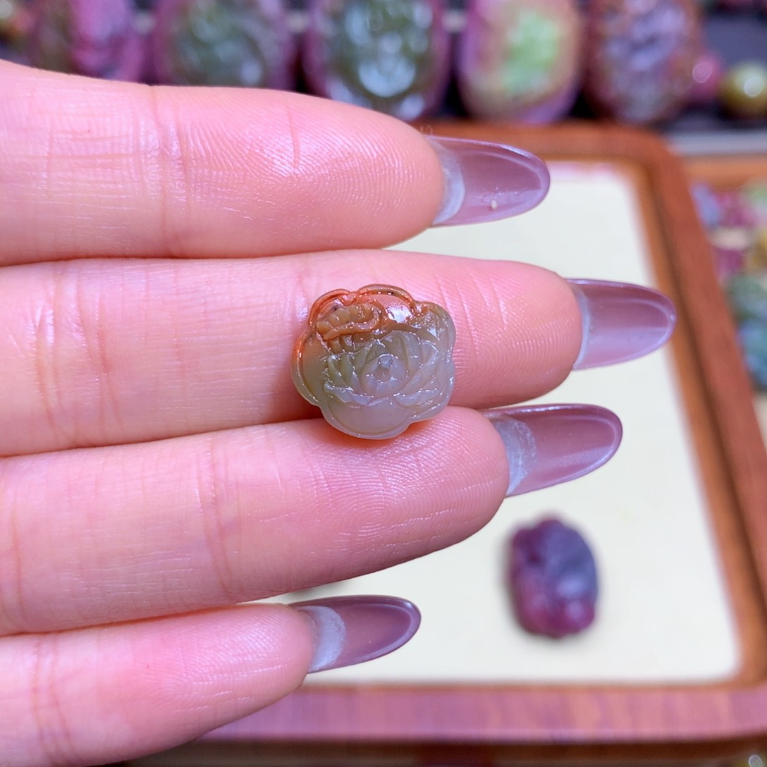 玛瑙挂件未镶嵌盐源